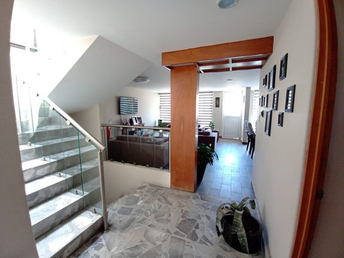 Casa En Venta En Floresta Coyoacan.