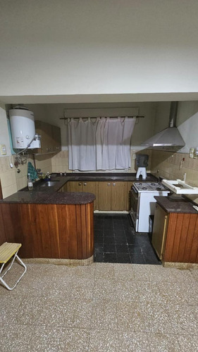 Casa En Venta - 3 Dormitorios 1 Baño - 320mts2 - Leones, Marcos Juárez, Córdoba