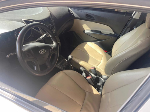 Imagem 2 de 2 de Hyundai Hb20 2014 1.0 Comfort Flex 5p