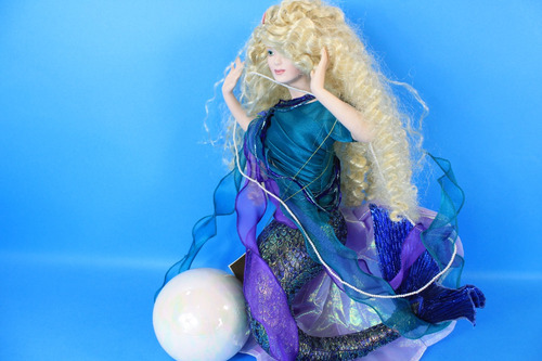Paulina Princess Of The Pearl Franklin Heirloom Dolls (Usado)