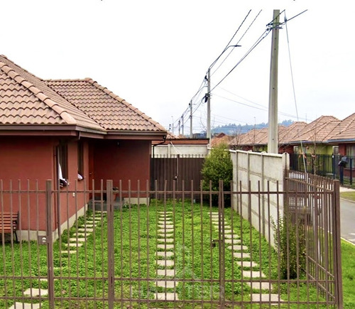 Casa En Arriendo De 3 Dorm. 2 Baños En Curicó