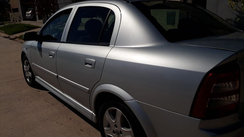Chevrolet Astra Gl 4p 2006