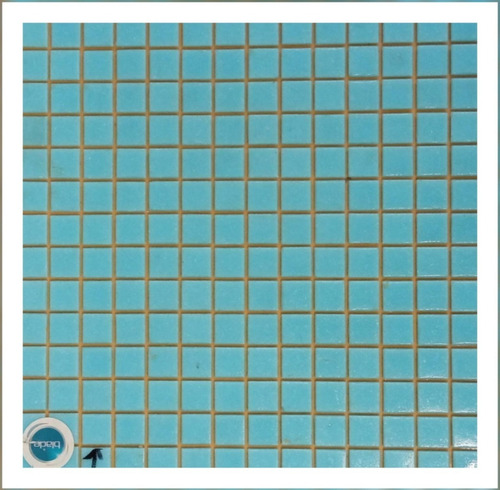 Imagen 4 de 8 de Venecitas Biseladas Celeste Claro 2x2. Aptas Pileta O Baño.