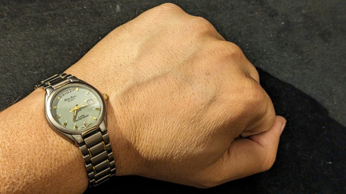 Pareja De Relojes Philip Persio De Titanio Japoneses Genuino (Usado)
