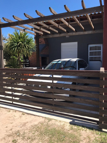Alquiler De Casa En Barra Del Chuy - Brasil.