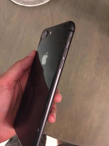 Celular iPhone 8 Plus 64gb Negro