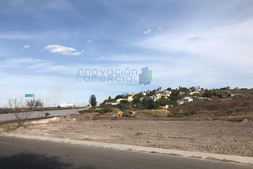 Terreno Con Uso De Suelo Comercial En Venta, En Corregidora,