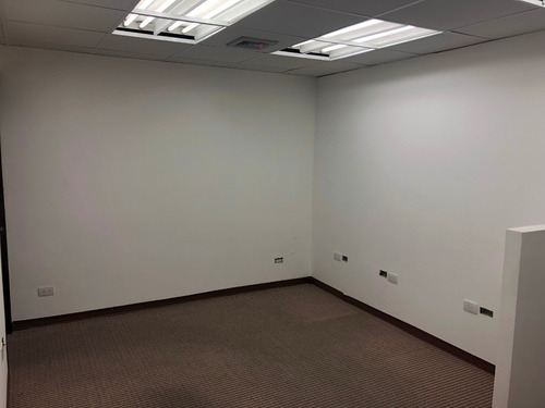 Imagen 6 de 9 de Portafolio Siete Vende Oficina En El Ccct-chuao