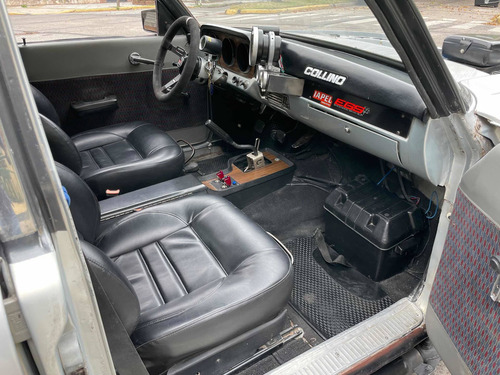 Imagen 4 de 12 de Ford Falcon Futura Sp