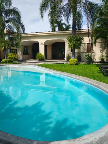 Cuernavaca, Acapantzingo, Casa En Pequeño Condominio En Venta