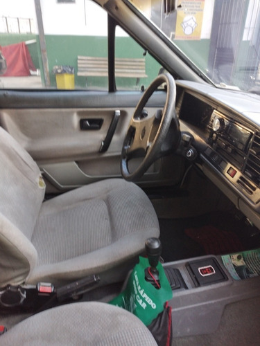 Volkswagen Santana 2000 2.0 4p