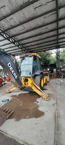 Retroexcavadora John Deere 310k 4x2