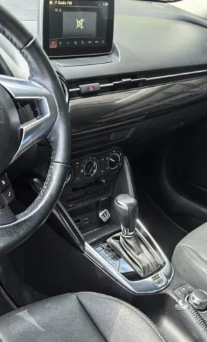 Mazda 2 TOURING 1500CC AT AA