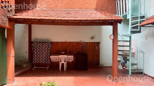 Venta Casa Amplia Y Luminosa En El Corazón De Mataderos