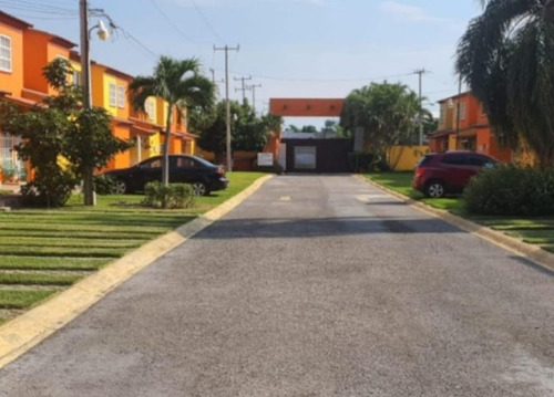 Cas Excelente Para Vacacionar En Remate, Geo Villas Colorines, Ampolas, Col. Emiliano Zapata, Morelos. Arf