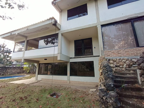 Venta Comoda Casa Guataparo Country Club Valencia