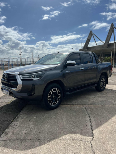 Toyota Hilux 2.8 Cd Srx 177cv 4x4 At