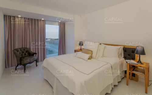 Espectacular Penthouse Duplex Mythos Ubicado En La Parada 31 Playa Brava.