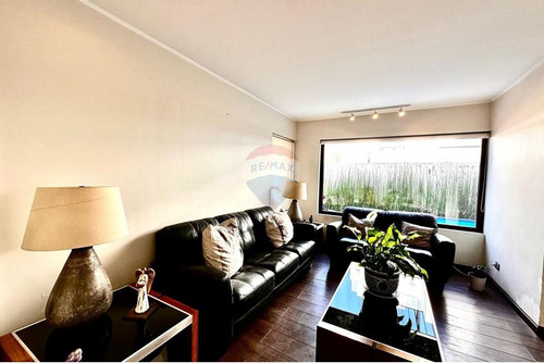 Bella Casa En Las Condes, Se Acepta Novacion