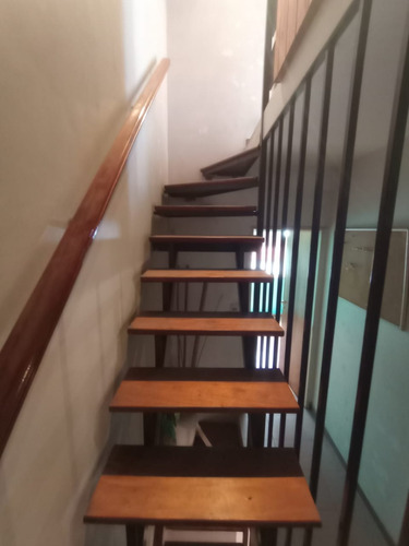 Dúplex De 3 Ambientes Con Entrada De Auto Cubierta
