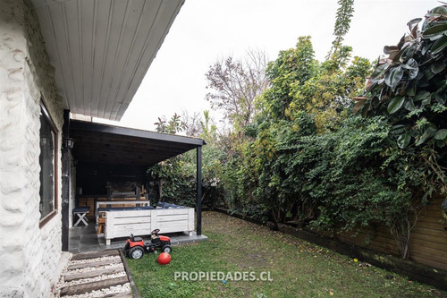 Casa En Arriendo De 4 Dorm. En Vitacura