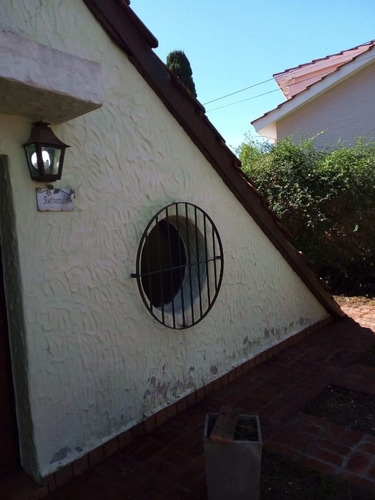 Casa De 3 Ambientes, En Alquiler O Venta, En El Barrio Privado Indio Cua Golf Club