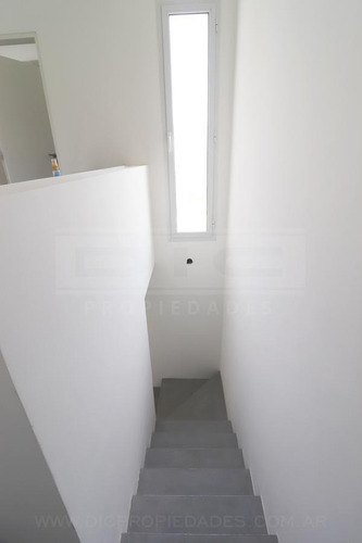 Imagen 13 de 30 de Duplex 4 Ambientes A Estrenar En Barrio Privado