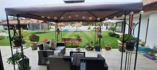 Casa En Venta De 4 Dorm. En Maipú
