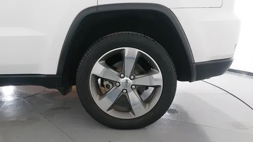 Jeep Grand Cherokee 3.6 LIMITED LUJO V6 4X2
