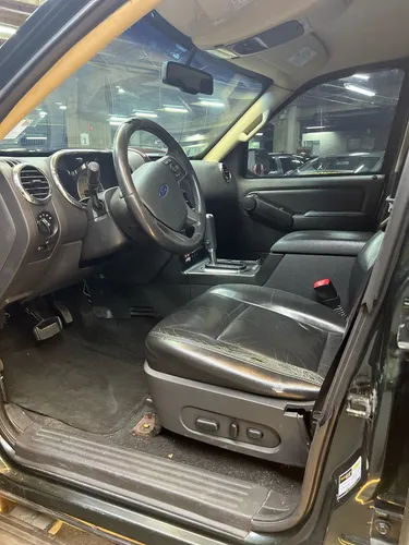 Ford Explorer 2010 4x4