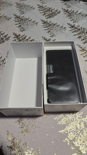 Xiaomi 13 Color Negro, Libre De Fábrica Dual Sim Físico, Sin Detalles. Realmente Como Nuevo (Usado)