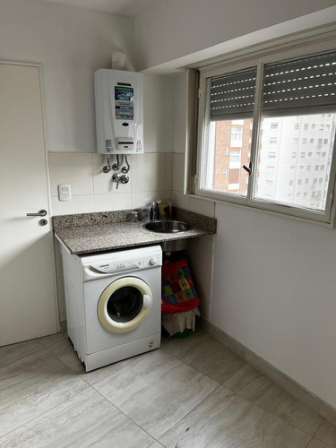 Departamento De 4 Ambientes Dependencia En Venta En Acassuso.