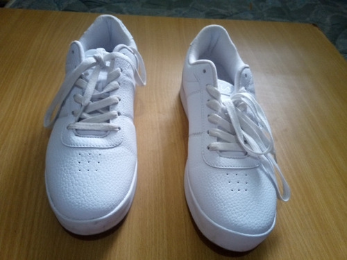 Tenis Marca Fila De Color Blanco De Size 42