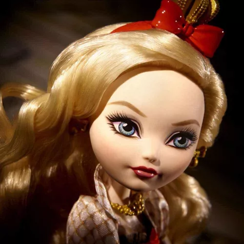 Ever After High Lizzie Hearts Royal Doll (nova, Lacrada)