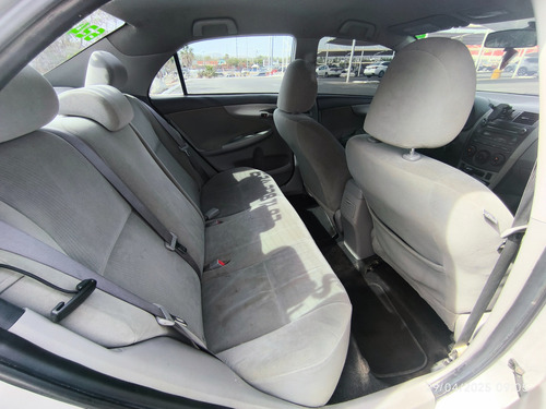 Toyota Corolla LE 1.8 AUTOMÁTICO