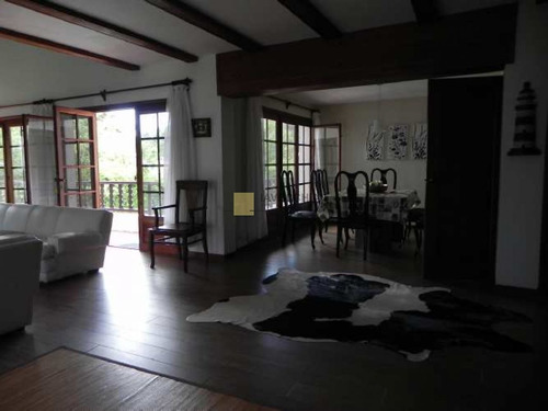 Imagen 23 de 30 de Venta De Casa De 6 Dormitorios En Beverly Hills