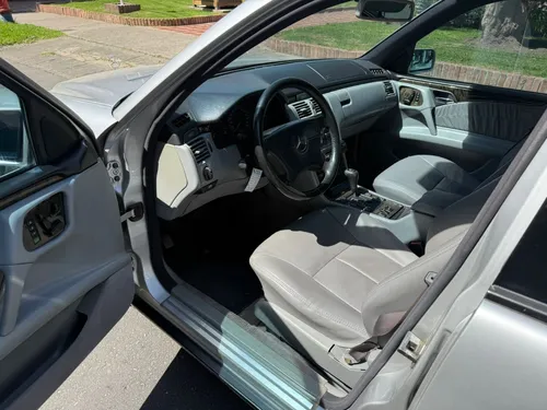 Mercedes-Benz Clase E 3.2 W210