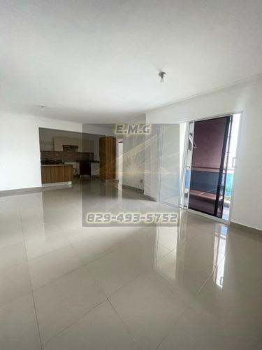 Elegante Residencial En La Hispanoamericana Tipo Resort