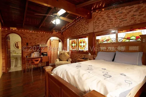 Casa En Venta Los Campitos Lp