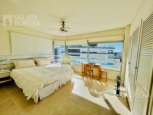 Venta: Apartamento 4 Dormitorios Edificio Estrella De Mar Punta Del Este