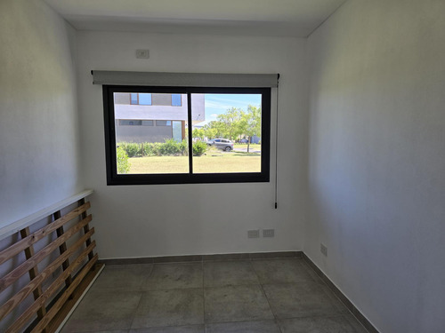 Alquiler Y Venta Casa Puertos Del Lago Con Pileta