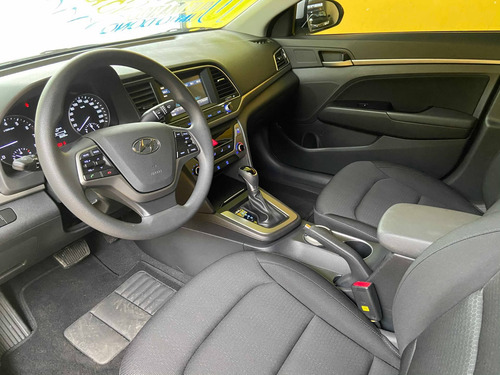Hyundai Elantra 2.0 16v Flex 4p Automático