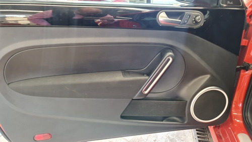 Imagen 10 de 15 de Volkswagen Beetle 2018 2.5 Sound Tiptronic At