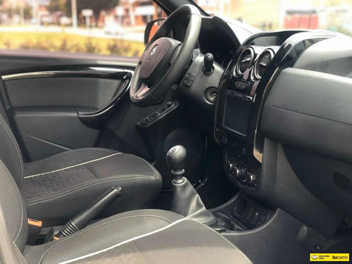 Renault Duster Oroch Dinamique 2.0