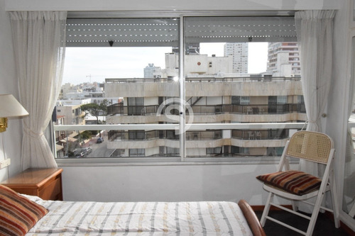 Apartamento En Venta - Península- Ref: 3934