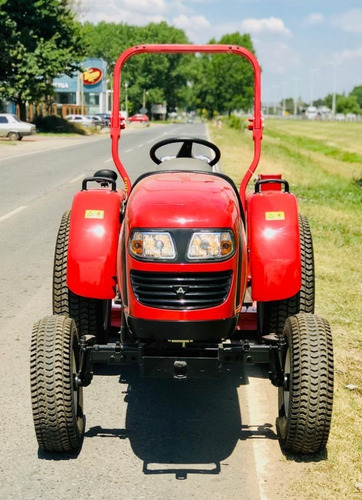 Imagen 4 de 13 de Tractor Parquero Hanomag 300p 30hp 4x2 3 Ptos 0 Km Promoción