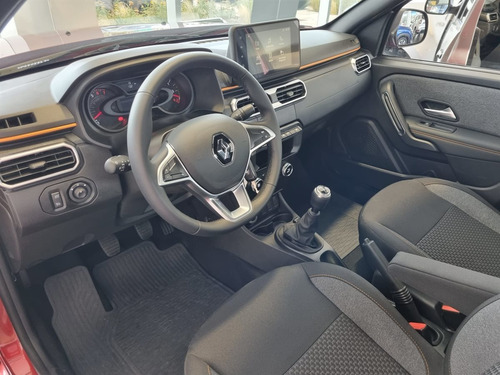 Imagen 9 de 20 de Renault Oroch Intens Outsider 1.3 2023 0km