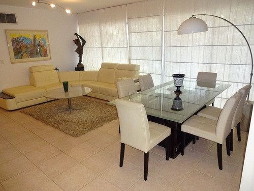 Imagen 2 de 11 de Apartamento En Alquiler En Lecheria C.r Las Marinas