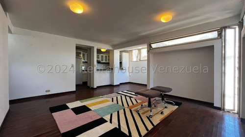 Lindo Apartamento En Venta En Las Mercedes Mls 24-17508 Mb