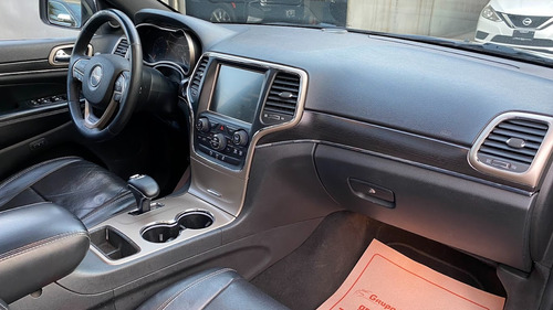 Jeep Grand Cherokee 5.7 Limited Lujo 4x2 Mt